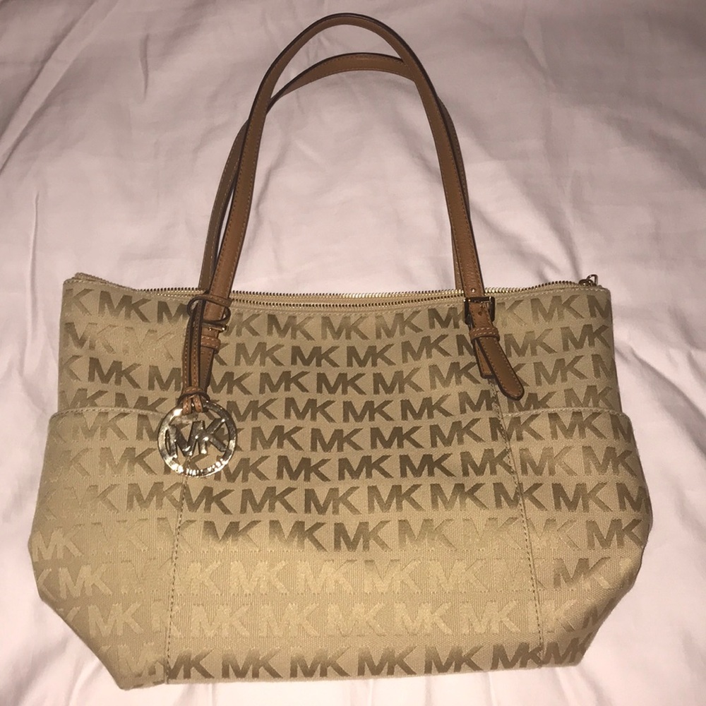 Michael Kors purse